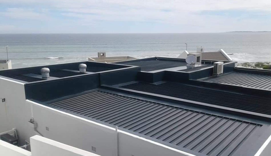 OVER ROOF PROJECT BLOUBERG